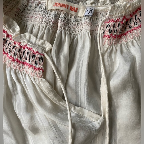 Johnny Was Silk Smock Peasant White Embroidered Blouse size Small - Picture 5 of 7